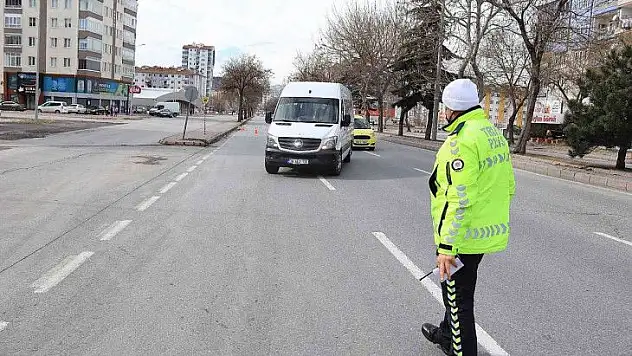 14 bin 995 araca para cezası uygulandı