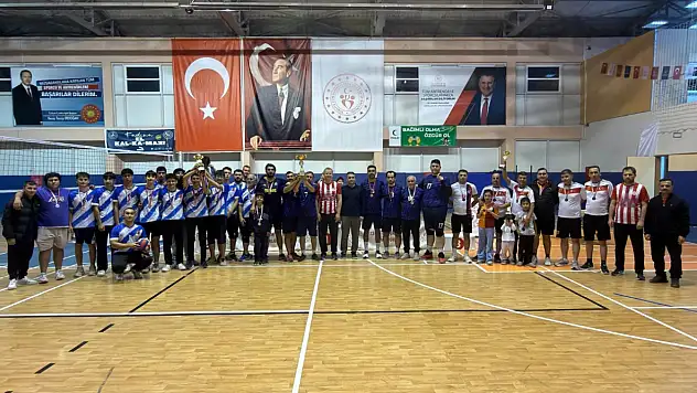 Kayseri'de 140 sporcu Cumhuriyet Kupası için sahaya çıktı