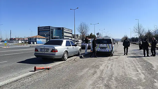 Kayseri'de 15 yaşındaki çocuğa araba çarptı!