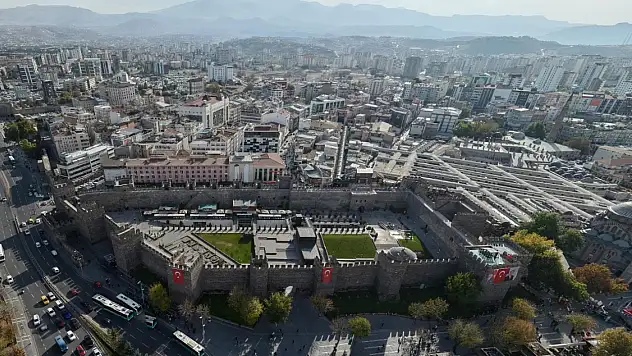 Kayseri'de 157 tanesi kepenk kapattı!