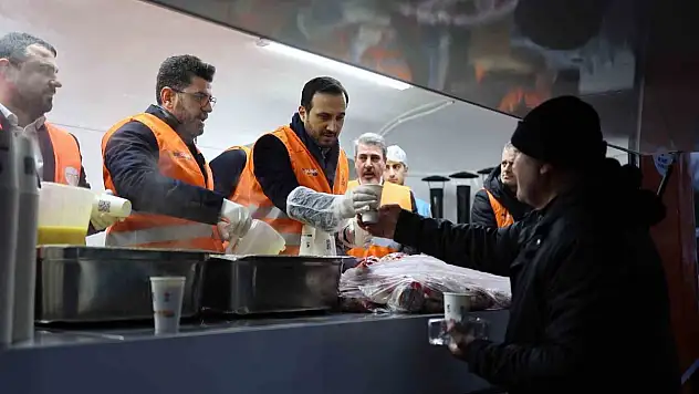 Kayseri'de 3 yerde ücretsiz çorba ikramı