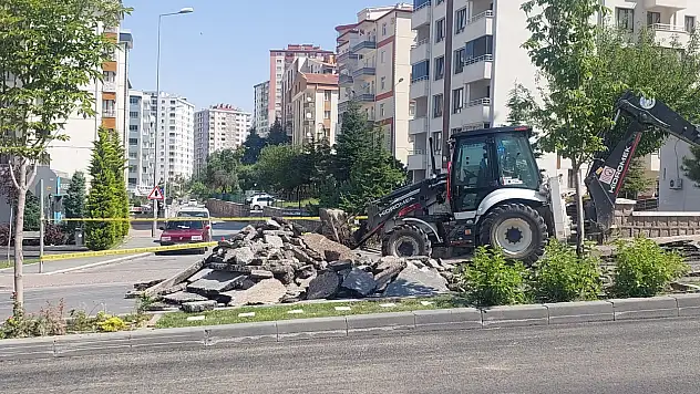Kayseri'de 5 gün kapalı olacak yolda çalışmalar başladı