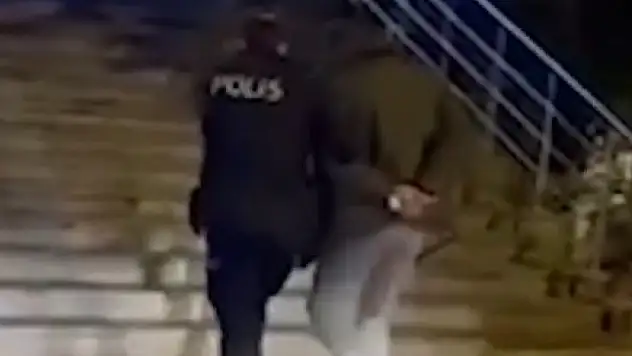 Kayseri'de aranan zehir taciri sokak ortasında yakalandı!