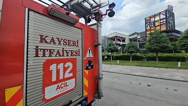 Kayseri'de AVM'de 'bomba' ihbarı