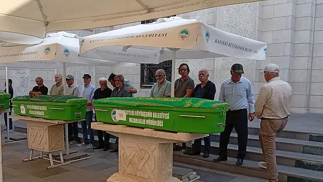 Başkan ağabeyini son yolculuğuna uğurladı
