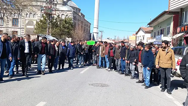 Kayseri'de Başkan'ın kardeşi hayatını kaybetti! Genç isim Develi'de son yolculuğuna uğurlandı