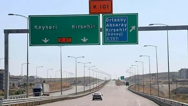 Kayseri'de bayram dönüşü trafiği: Kavşaklar kapatıldı