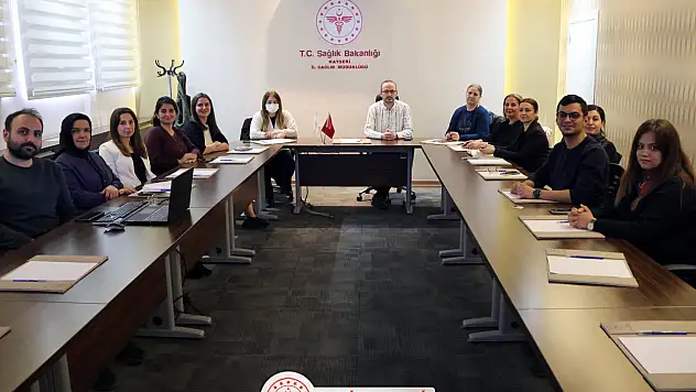 Kayseri'de 'Bebek Dostu Eczane' çalışmaları değerlendirildi