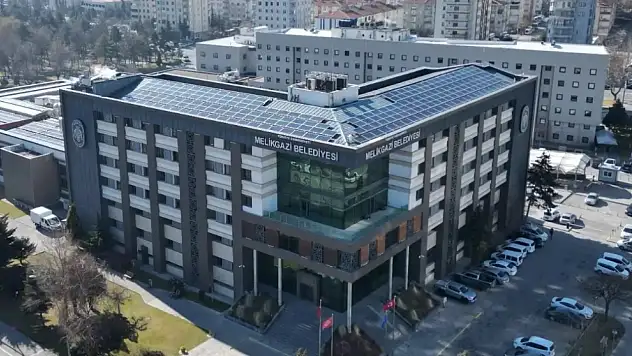 Kayseri'de belediye filosundaki 505 aracı güvenceye alıyor