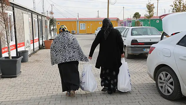 Kayseri'de Belediye vatandaşa toplamda 7 bin adet 1000 ve 500 TL'lik destek kartı dağıyacak!