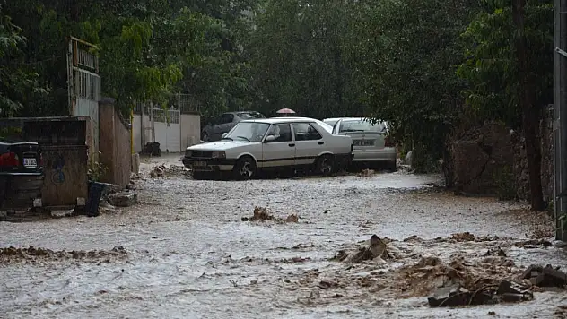 Kayseri'de belediyeden 'uzak durun' uyarısı! Can ve mal güvenliği için tedbir alındı