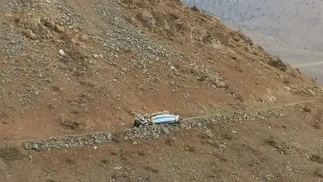 Kayseri'de beton mikseri uçuruma yuvarlandı
