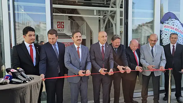 Kayseri'de bez fabrikasından üniversiteye!