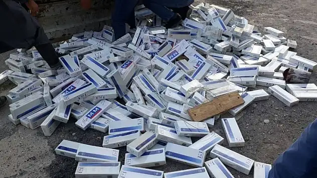 Suriyeliler kaçak sigara ile yakalandı
