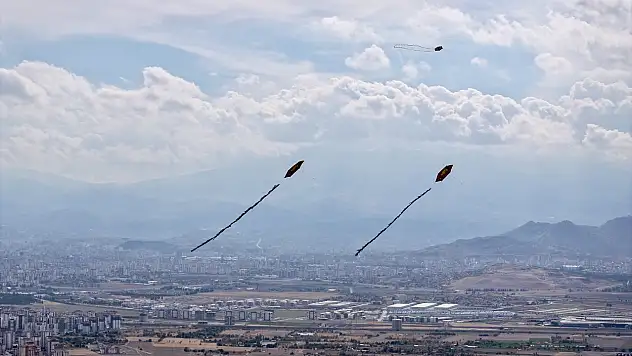 Kayseri'de binlerce kişi oraya akın etti! Herkes gökyüzüne baktı