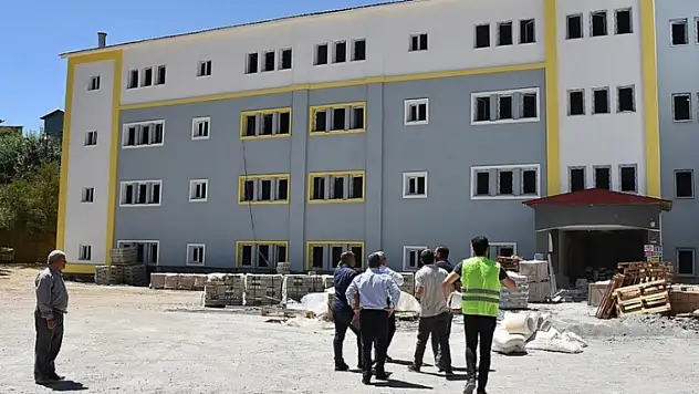 Kayseri'de bir okul daha baştan aşağı yenilenecek