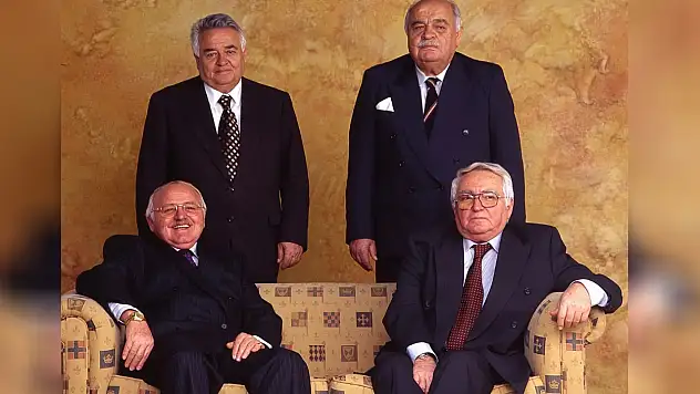 Kayseri'de bir tarih sona erdi! Ünlü isimlerin yer aldığı bu fotoğraftan geriye artık kimse kalmadı