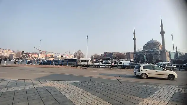 Kayseri'de birinci olan şirketi yakından ilgilendiriyor! Hangi Milletvekili ile Bakan'a gidip, ne görüştüler?