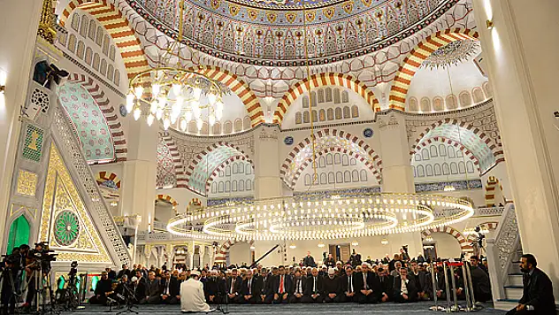 Kayseri'de bugün ezan vakitleri (14 Temmuz Pazar)