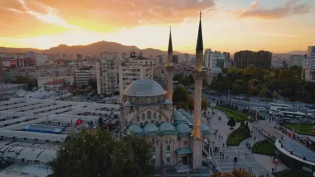 Kayseri'de bugün ezan vakitleri (13 Ocak Pazartesi)