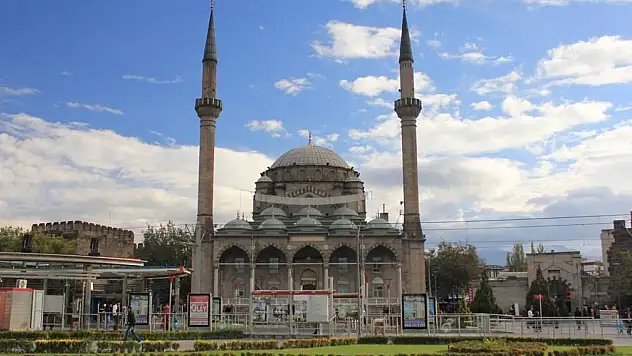 Kayseri'de bugün ezan vakitleri (02 Mayıs Cuma)