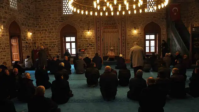 Kayseri'de bugün ezan vakitleri (27 Temmuz Pazar)
