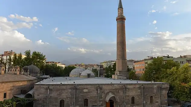 Kayseri'de bugün ezan vakitleri (29 Ağustos Cuma)