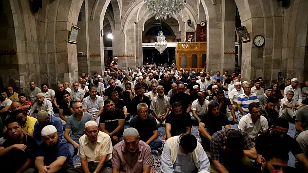 Kayseri'de bugün ezan vakitleri (27 Aralık Cumartesi)