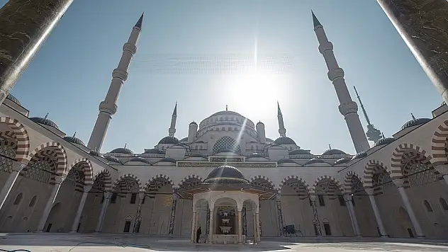 Kayseri'de bugün namaz vakitleri (11 Mayıs Pazar)