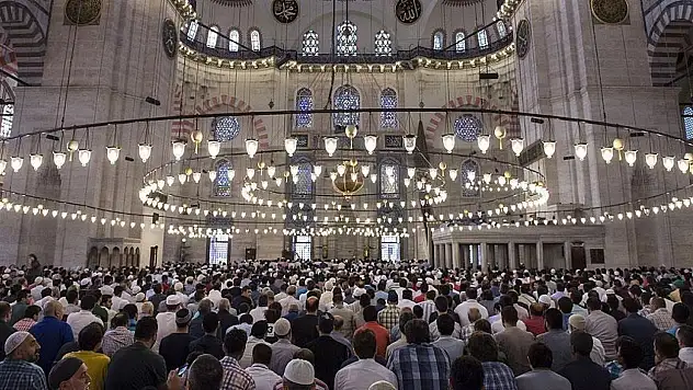 Kayseri'de bugün namaz vakitleri (26 Nisan Pazar)