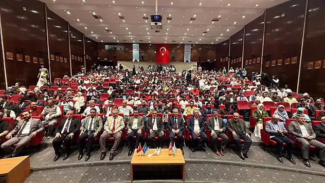 Kayseri'de, burslu öğrencilere yönelik program düzenlendi