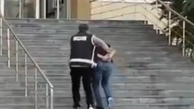 Kayseri'de cephanelik gibi ev! Neler çıktı neler