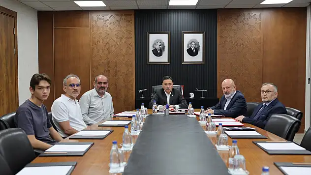 Kayseri'de dikkat çeken protokol: Yeni Kur'an Kursu için imzalar atıldı!