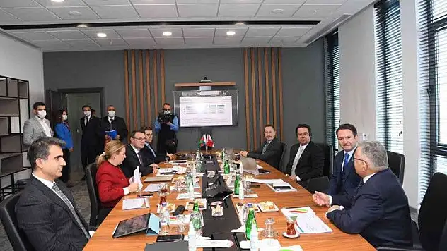 Doğalgaz toplantısında, doğalgaz olmayan 6 ilçe konuşuldu mu?