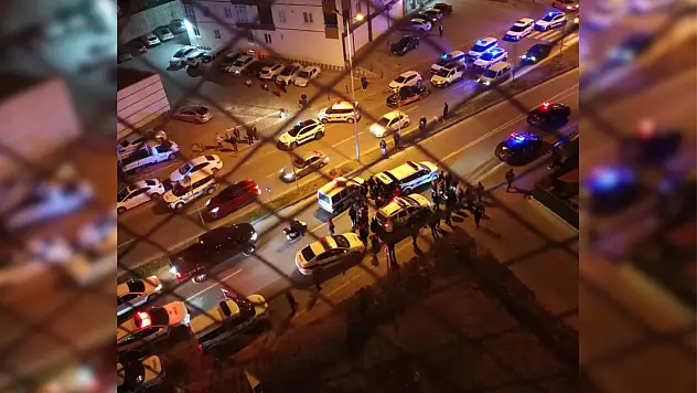 Kayseri'de 'dur' ihtarına uymadı polisin üzerine sürdü!