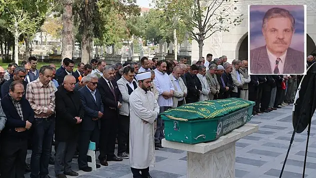 Kayseri'de eğitim camiasının acı günü! Uzun yıllar görev yapan isim hayatını kaybetti