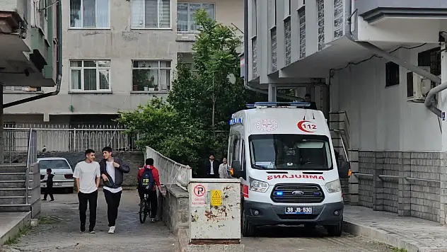 Kayseri'de evin balkonunda korku dolu anlar