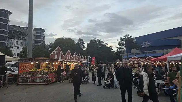 Kayseri'de festivalde yoğun ilgi! 'Hafta sonu izdiham olacağını düşünüyoruz'
