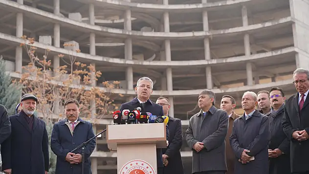 Kayseri'de FETÖ'den el konulan o bina bakın ne oluyor! Çopuroğlu dediğini yaptı