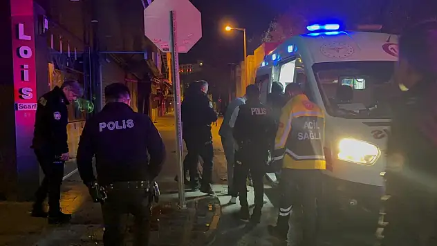 Kayseri'de gece kulübünde çıkan kavgada kan aktı! Baba oğul yaralandı