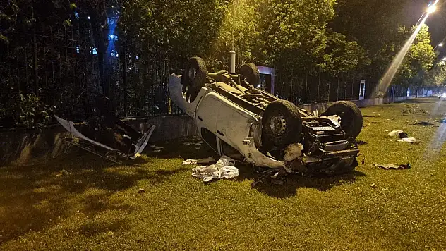 Kayseri'de gece vakti feci kaza - Yaralılar var