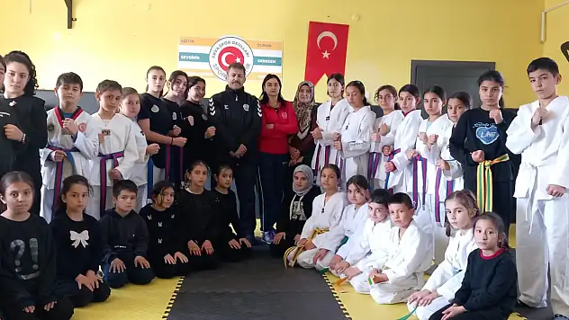 Kayseri'de geleceğin şampiyonlarına moral ziyareti