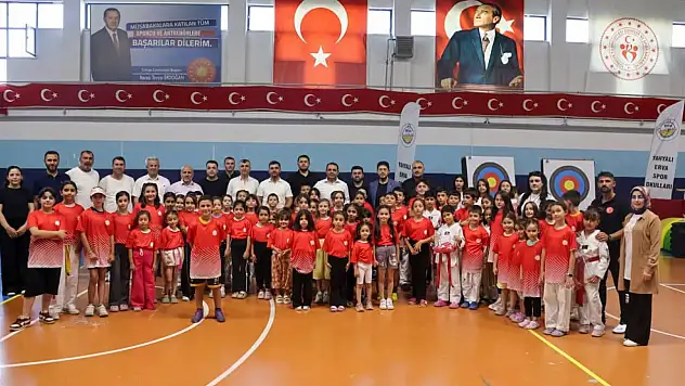 Kayseri'de genç sporculara destek