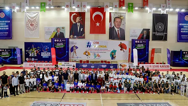 Kayseri'de gençleri sevindiren coşkulu açılış