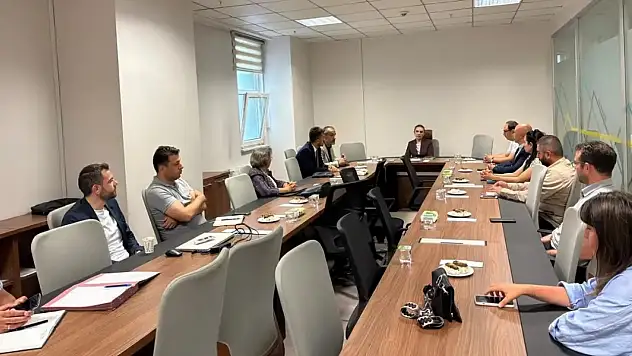 Kayseri'de gençleri yakından ilgilendiren görüşme