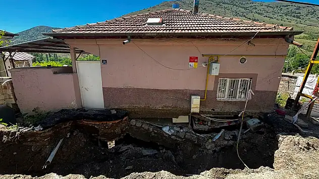 Kayseri'de göçük! Evin altı oyuldu