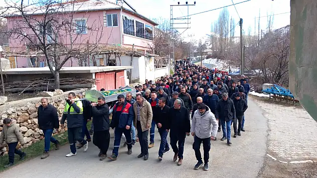 Kayseri'de acı haberin ardından o işçi son yolculuğuna uğurlandı