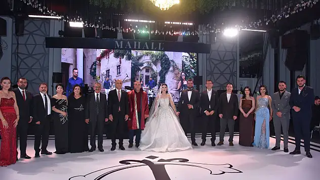 Kayseri'de görkemli düğün! Başkan ve Milletvekili de katıldı