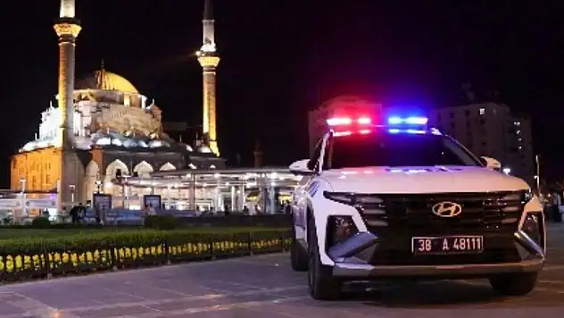 Kayseri'de huzur operasyonu: 104 aranan şahıs yakalandı