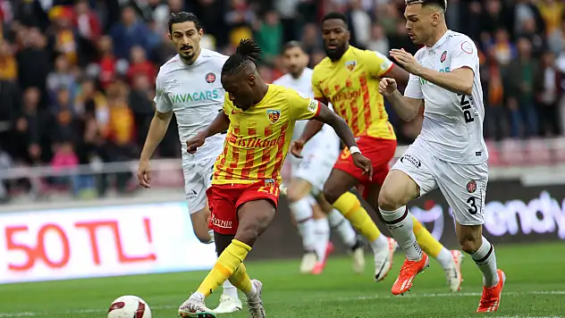 Kayseri'de ilk yarı sona erdi!